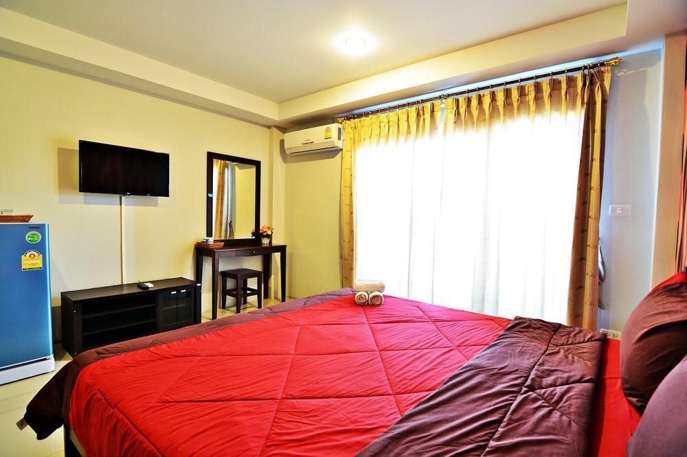 The Day Hotel Chonburi Exterior photo